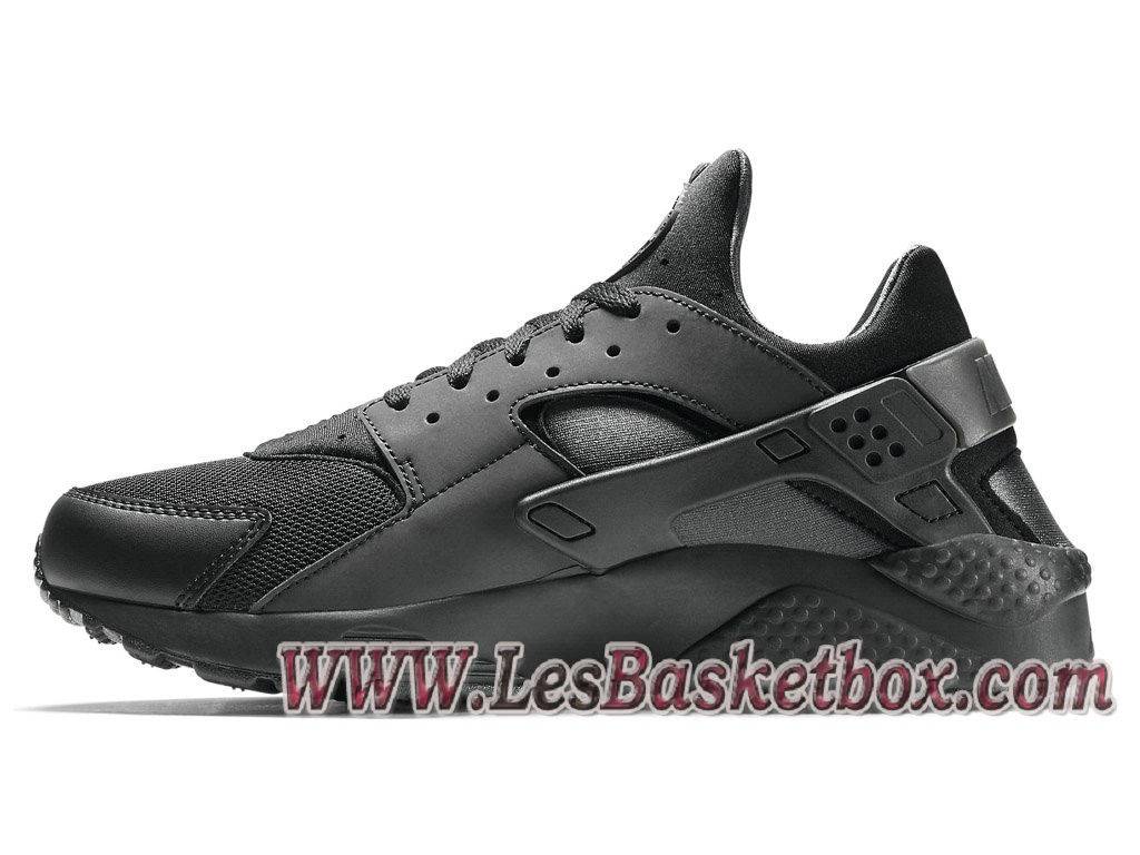 blackout huaraches