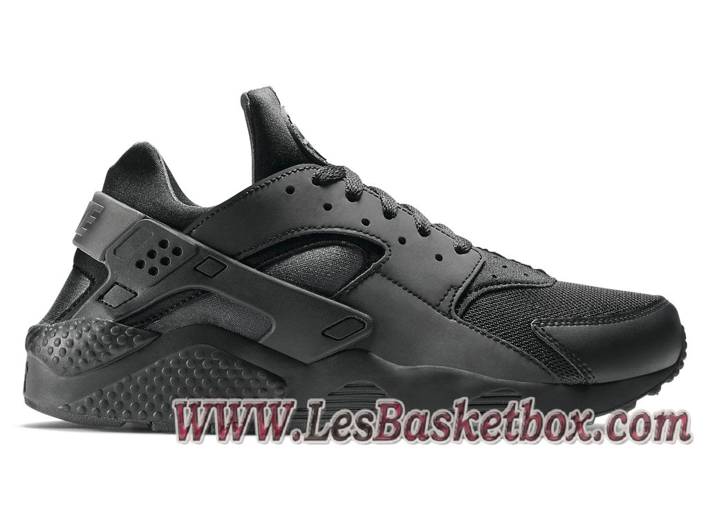 blackout huaraches